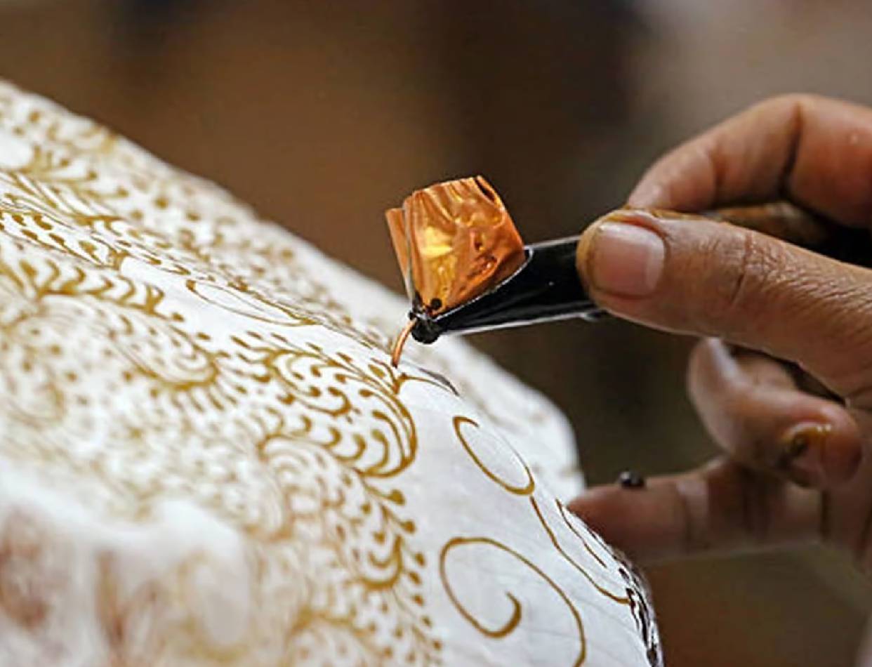 Hands-On Bali Arts & Craft: Create, Cook & Discover Traditions