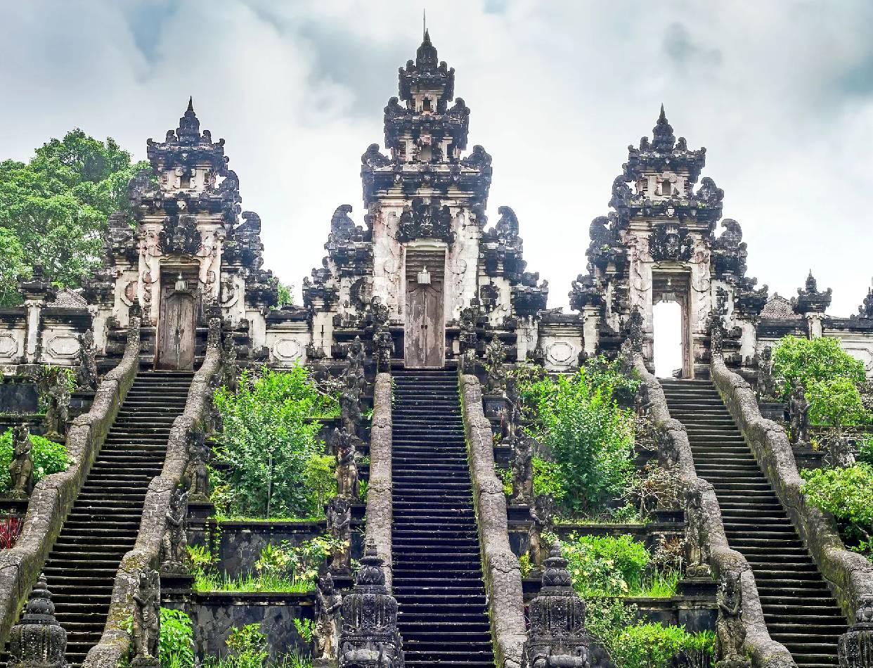 East Bali: Where Heaven Meets Water (Temples & Royal Gardens)