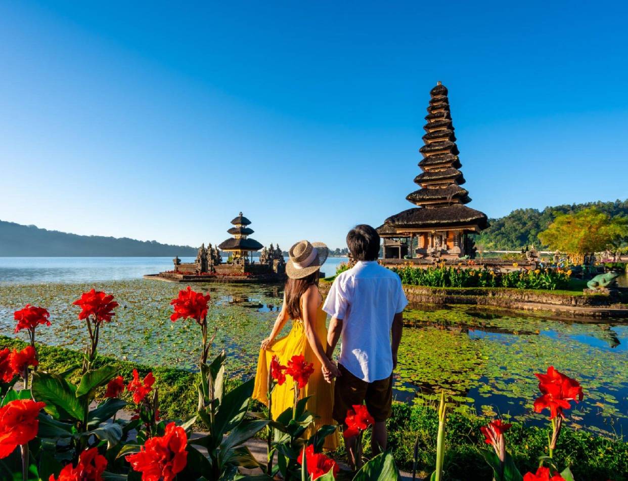 North Bali: Hidden majestic temples & Coffee Trails