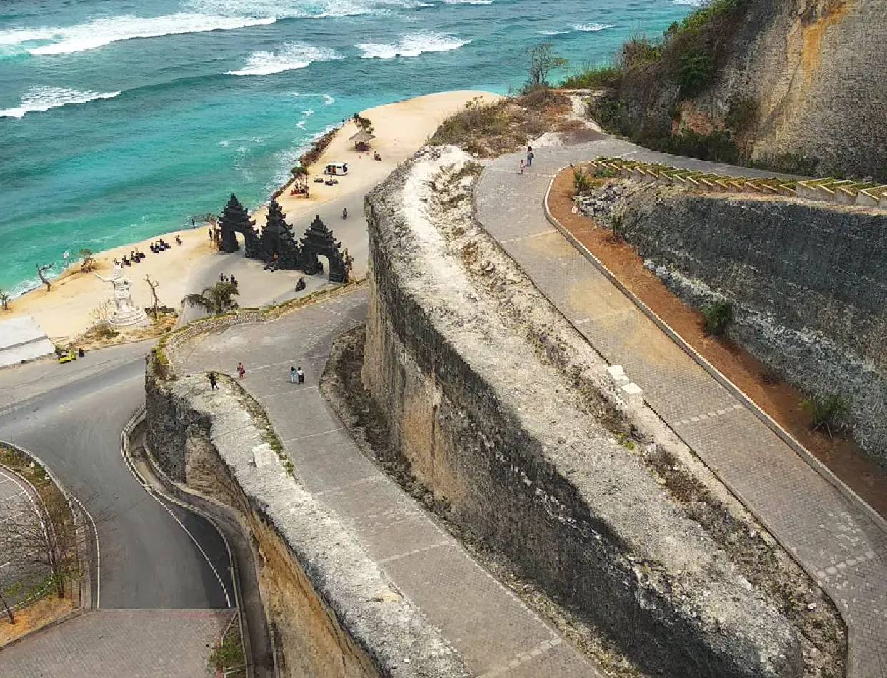 South Bali: White beaches, Culture performance & Sunset Magic