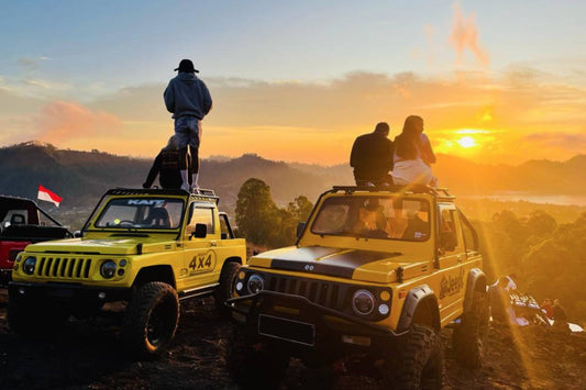 Sunrise Jeep Tour